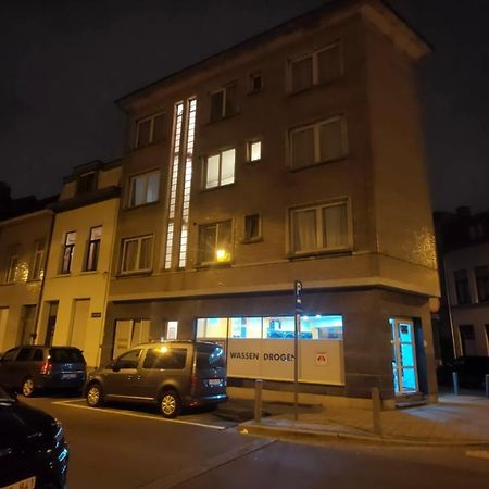 Mooi Slaapkamer! Proper En Compact Place Voor 3 Amberes Exterior foto
