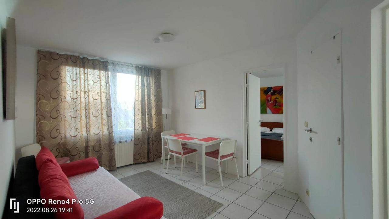 Mooi Slaapkamer! Proper En Compact Place Voor 3 Amberes Exterior foto