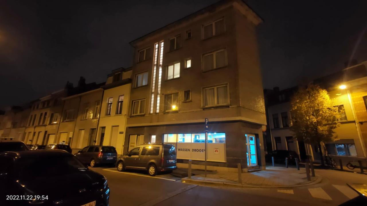 Mooi Slaapkamer! Proper En Compact Place Voor 3 Amberes Exterior foto